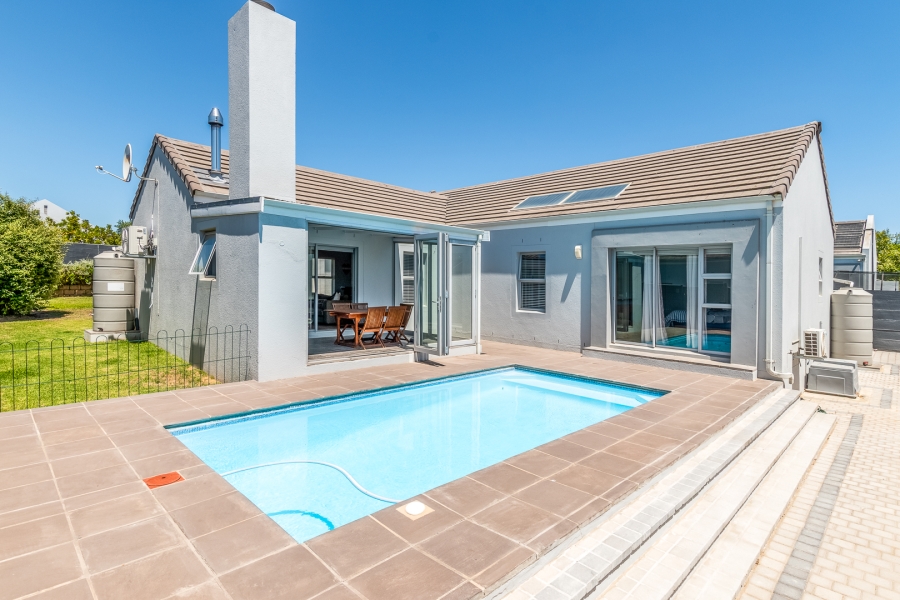 3 Bedroom Property for Sale in Pinehurst Western Cape